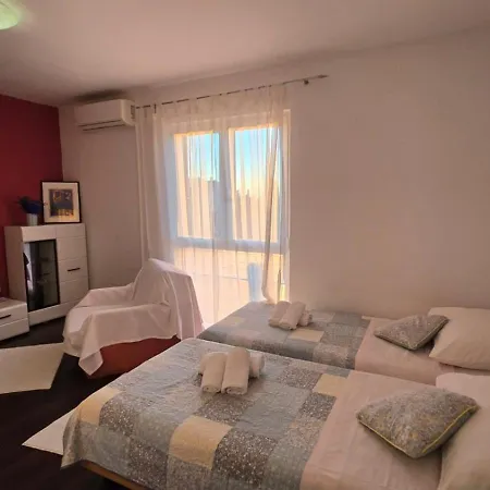 Ljubica For 2 Persons 150m From The Apartment *